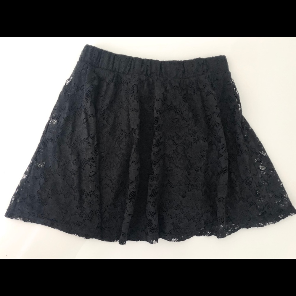 Forever 21 black lace skater skirt small